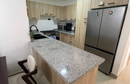 Villa Hermosa Apartment | Spacious 3-bedroom apartment in charming Villa Hermosa with AC