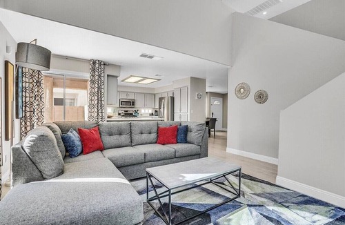 Las Vegas House | Spacious 4BR | Groups & Families | Near Strip
