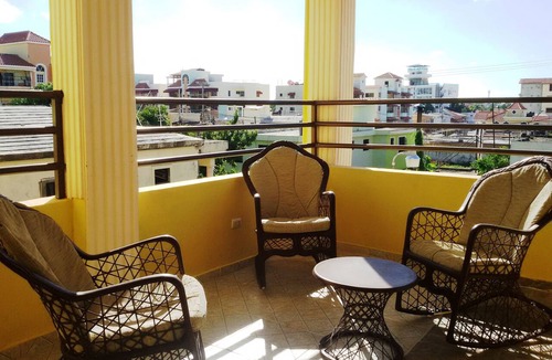 Corales del Sur Apartment | Spacious Apartment with 3 Single Beds Near SDQ Airport Free Wi-Fi & Parking