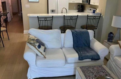 Miramar Beach Apartment | Spacious gulf front condo near beaches and shopping