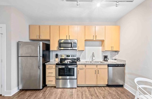 Nashville Apartment | Spacious Modern Studio Near Gulch and Music Row