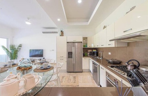 La Ceiba Apartment | Spectacular 3 bedrooms beach front apt # p6-104