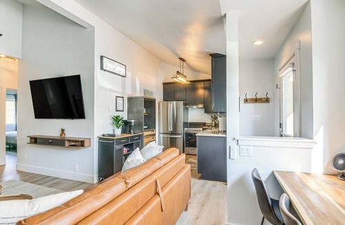 Pagosa Springs House | Steps to Lake Pagosa! Remodeled Home w/Kayaks
