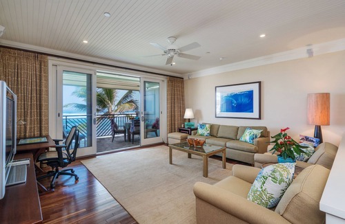Kahuku Villa | SUMMER REDUCED! Villa 316-317, Penthouse Lvl Ocean View Turtle Bay