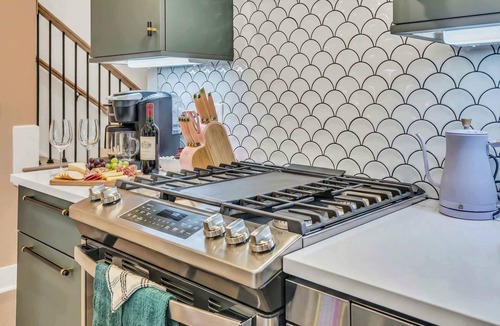 South Nashville House | Summer rooftop deck, game room, skyline views near Broadway & Geodis Park