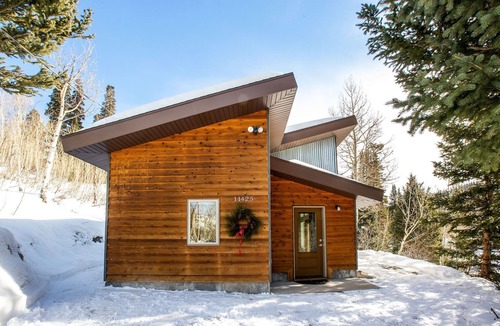 Salt Lake Mountain Resorts House | Sunnyside Cabin in Silver Fork - cozy, mountain cabin!