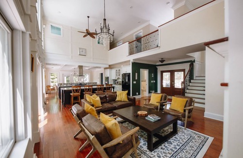 Saratoga Springs House | The Athena hideaway - hottub, firepit, lake & racetrack