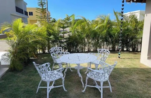 Montellano House | The Green Palms 5 Bedroom villa with pool/garden
