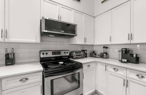 Seacrest Beach Condo | The Holland House 331–Spacious Condo–Sleeps 8