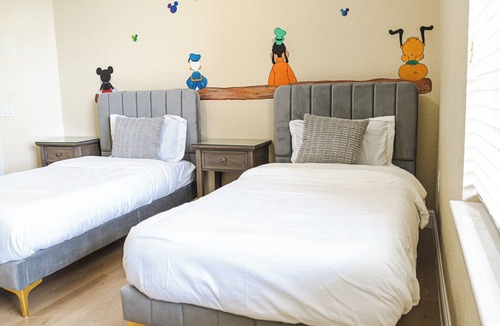 Florida Central Atlantic Coast Resort | The Magic Getaway 3BR Vista Cay Resort Pools Gym Games
