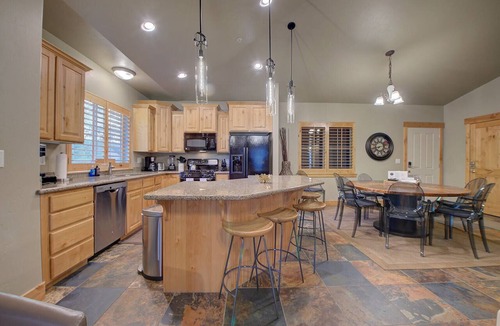 Bear Hollow Village Condo | Top Floor - Bear Hollow Condo - 3 BD/2 BA