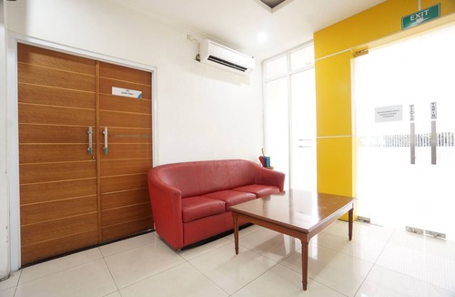 Gresik Hotel | Townhouse Oak Hotel Damar Kurung