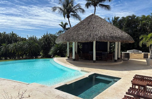 Las Canas Villa | TRADITIONAL ELEGANT MANSION CASA DE CAMPO LA ROMANA