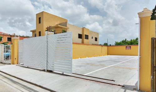Corales del Sur Apartment | Tropical Island Aparthotel & Vacation Rentals