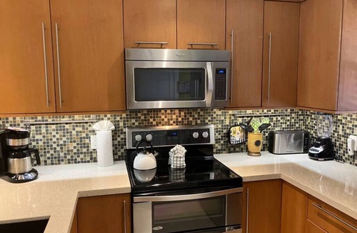 Bahama Village House | Truman Annex Townhome w/pool Key west