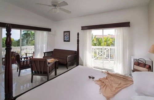 Los Maestros Hotel | TWO BEDROOM SUITE
