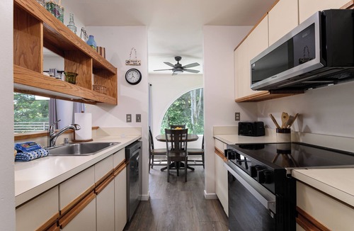 Warren Condo | Vermont Escape: Cozy Condo by Sugarbush Resort