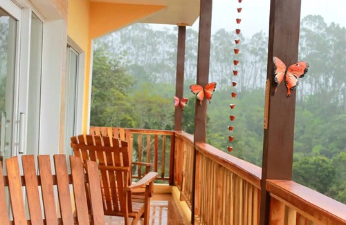 La Vega Province Villa | Villa Cantar de Otoño. Un paraíso entre las montañas.