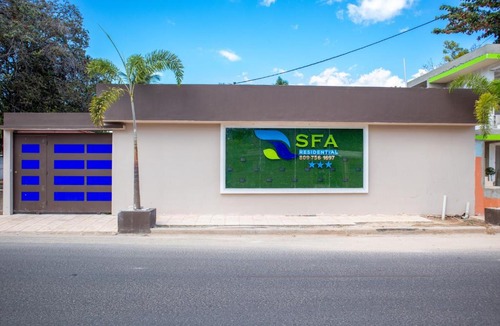 Pedernales Villa | Villa Elegante y Familiar en Pedernales, Cerca de la Playa del pueblo, Residencial SFA