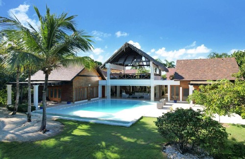 Yarary - Cap Cana Villa | Villa Monica: Private retreat near golf w/staff, pool & golf cart