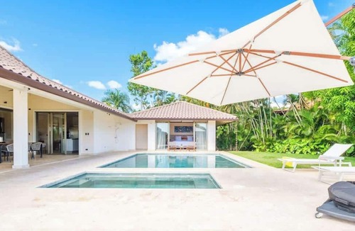 La Romana House | Villa Ventus, next to the beach minimalistic villa