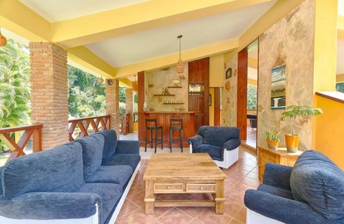 Villa Altagracia Villa | Villarosecaecolodgelosmogotes Poolfamily