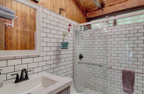 Kehena Beach Estates House | Vintage Hawaii Home 1 Minute Walk To Kehena Beach