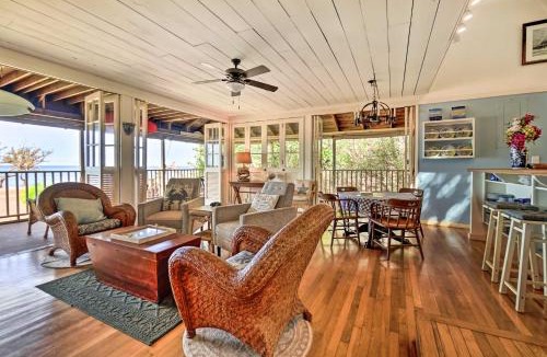 Maunaloa House | Walk to Beach: Paniolo Hale Townhome w/Ocean View