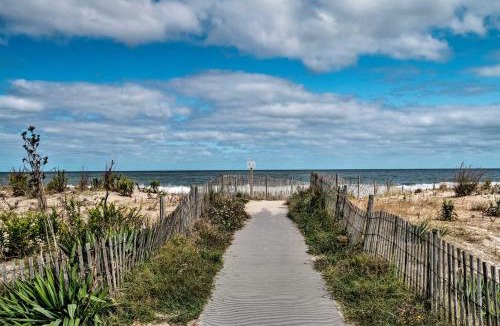 Dewey Beach House | Walk to Dewey Beach: Bright Condo w/Balcony!