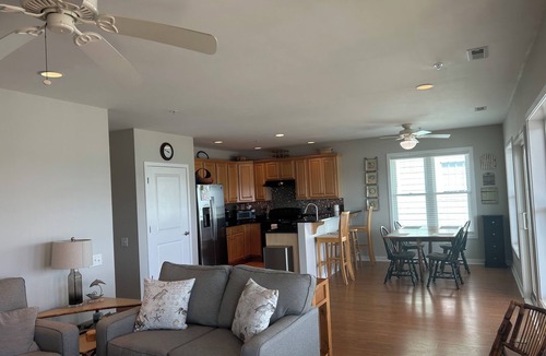 Southport Condo | Waterfront Condo, 1-Min Walk to Southport Marina – Water Views from Deck”