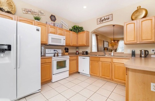 Bay Lake House | Waterpark Inc-Private Pool & Spa-Star Wars Games Room-Themed Bedroom-Free Wifi