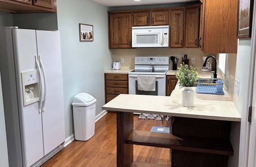 Pinnacle House | Welcome to Mountain View Farmhouse, your cozy retreat in Pinnacle, NC.