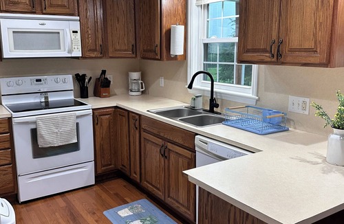 Pinnacle House | Welcome to Mountain View Farmhouse, your cozy retreat in Pinnacle, NC.