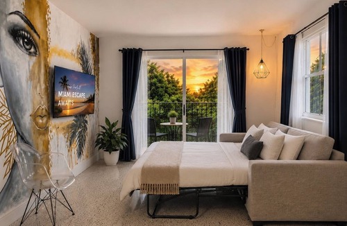 Wynwood Art District Apartment | Wynwood Charm 4, Live the art.1 Free Gated Parking