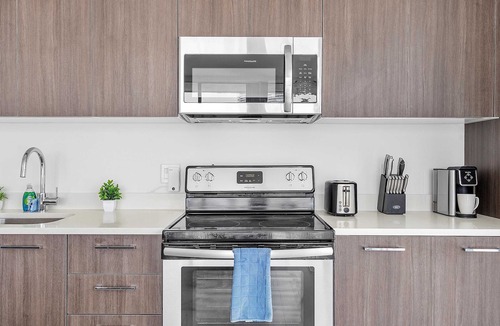 Downtown Miami Apartment | X Lounge-Contemporary Corner Residence
