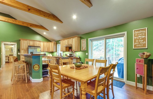 Chestertown House | Year-Round Loon Lake Retreat: Ski, Hike, Explore!