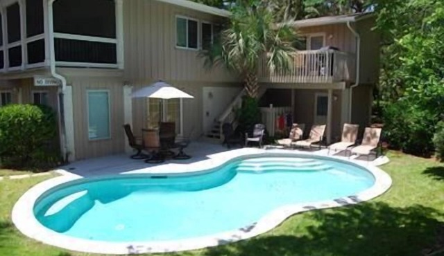 17 Heron Street - 200 Feet to the Beach!