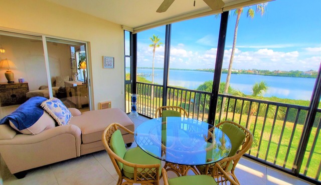 2/2 Bay Front Condo, Pool, Private Beach Access