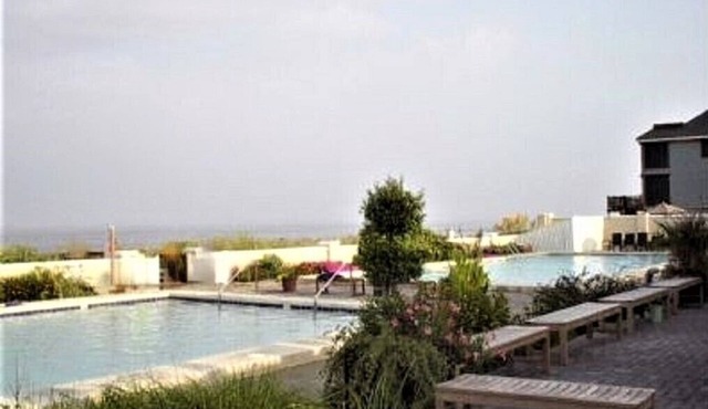 2 Community Ocean Front Pools