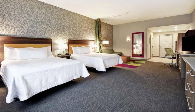 2 Queen Studio w/Kitchenette & Pool | 0.3 mi to Jekyll Island Convention Center
