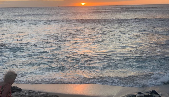 3-bedroom condo in welcoming Ko’Olina Resort with WiFi, AC. Relax and enjoy