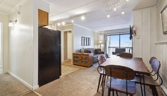 3-Bedroom Condo Ski-In, Shuttle, and Cozy Fireplace Whiffletree I3