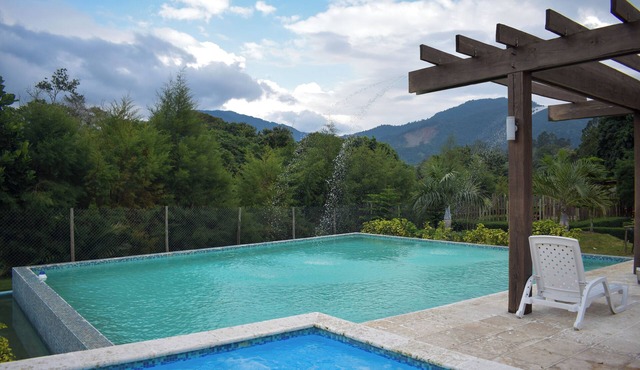 3-bedroom villa in serene Jarabacoa. Enjoy a peaceful getaway!