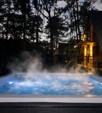 Alpina Village, Jacuzzi Climatizado, Montaña, Fogata, Jarabacoa