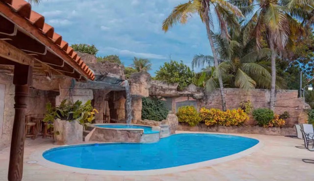 An oasis within the city, CLOSE TO EVERYTHING