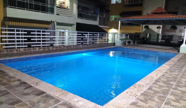 Apartamento en Santo Domingo este, con piscina y parking vigilado
