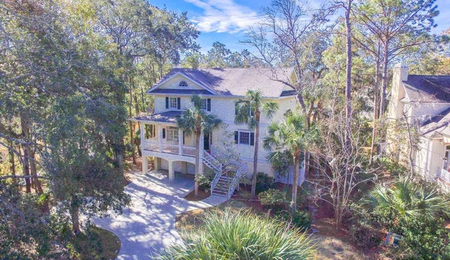 Aug 22-29 open! Private Pool, kayak, bikes, hot tub, wtr views, close to beach