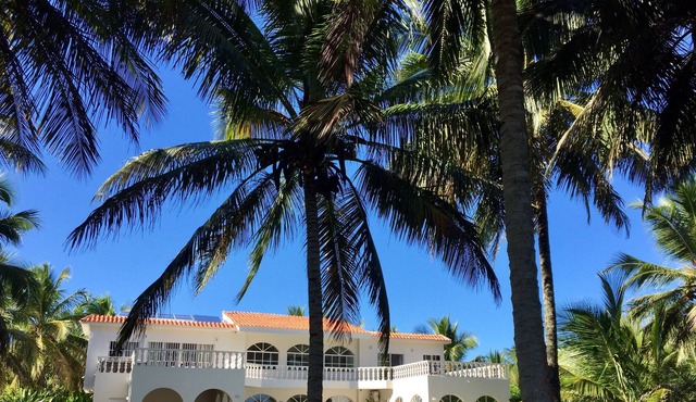 Baoba Breeze BnB - Beachfront paradise! 4 rooms Seasonal availability!