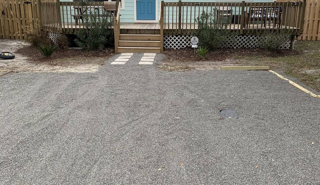 Beach bungalow at pistachio: one block from the beach and Tiki bar
