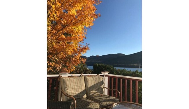 Bolton Landing lakefront sleeps 12 dock space steps from front door, elevator.